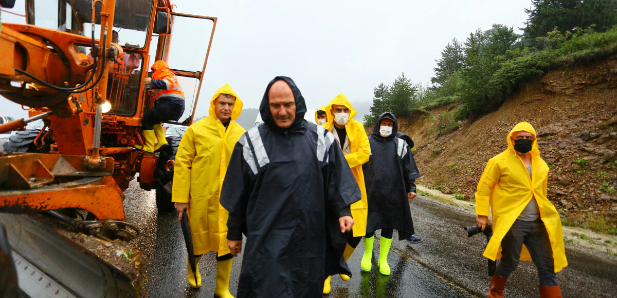 İçişleri Bakanı Süleyman Soylu’dan Türkiye gazetesine önemli açıklamalar! Sel felaketinin yaşandığı Bozkurt&#039;taki bodrum katları alındı