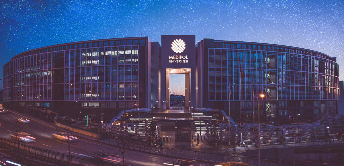 Medipol Üniversitesi Ücretleri 2022: İstanbul Medipol Üniversitesi (Tüm Bölümler) Burslu Lisans, Önlisans, Tıp, Hukuk, Mühendislik, İletişim Fakültesi Fiyatları Ne Kadar Oldu?