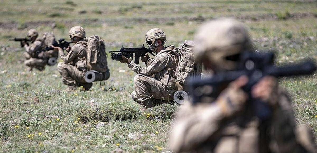 Son dakika! Teröre büyük darbe: 2&#039;si sözde üst düzey yönetici 15 PKK&#039;lı öldürüldü