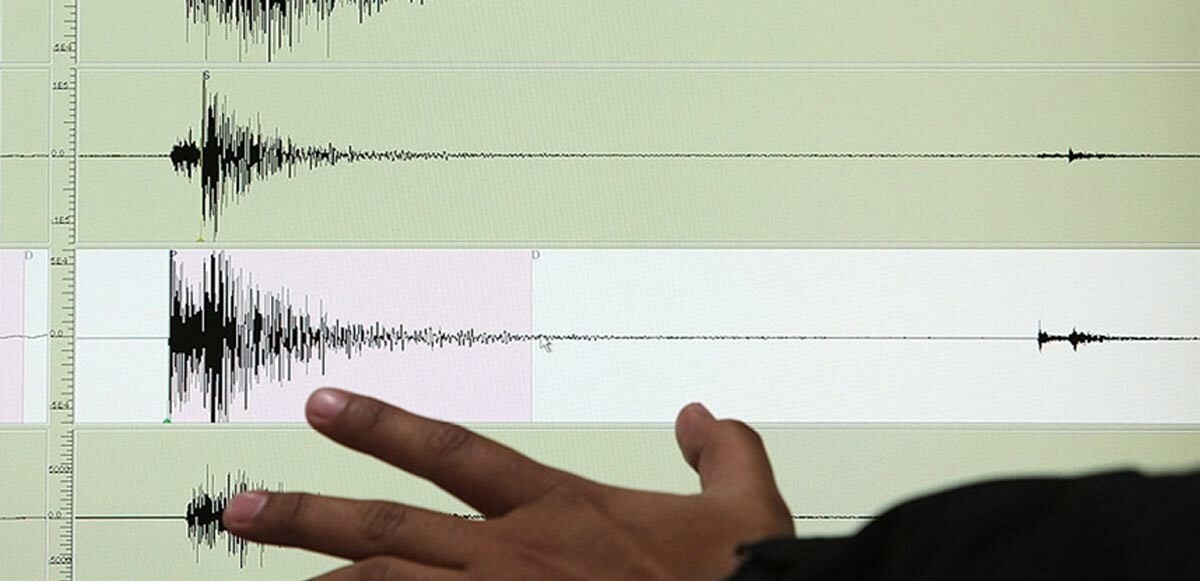 Pakistan&#039;da peş peşe 2 büyük deprem
