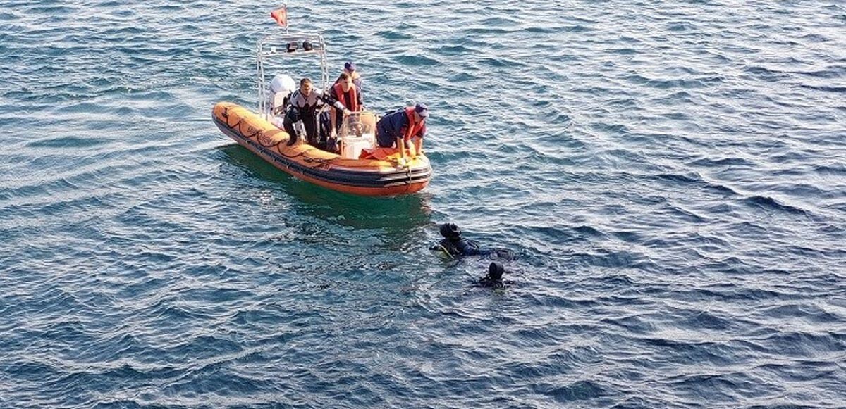 Tekirdağ&#039;da zehir tacirlerine operasyon: Bir aydır takip edilen gemiden yüklü miktarda uyuşturucu çıktı