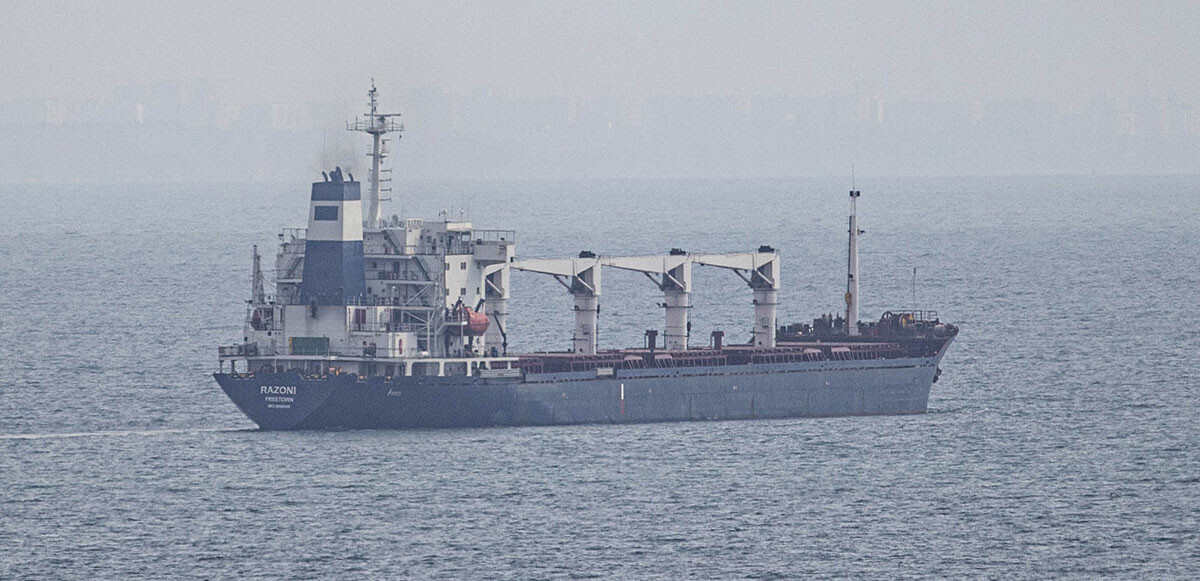 Tahıl yüklü gemi rötar yaptı: İstanbul&#039;a gece gelecek