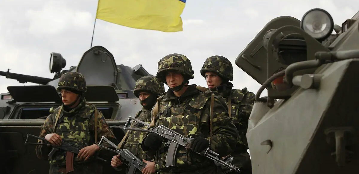 Ukrayna askerleri İsveçli eğitmenden İngiltere&#039;de eğitim alacak