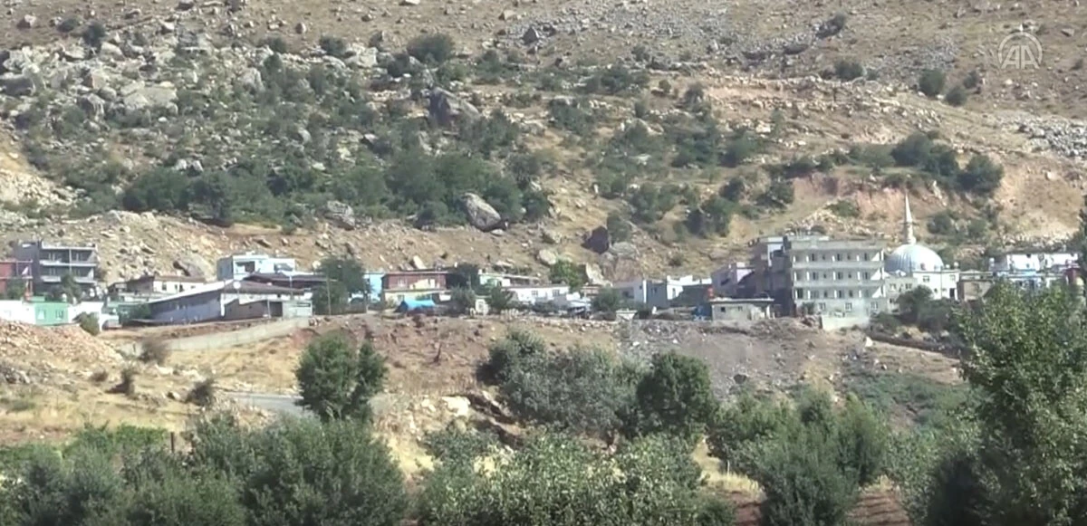 AFAD bölgede! Yer altından gelen ses köy halkını ayağa kaldırdı: Sanki evin kolonları kırıldı
