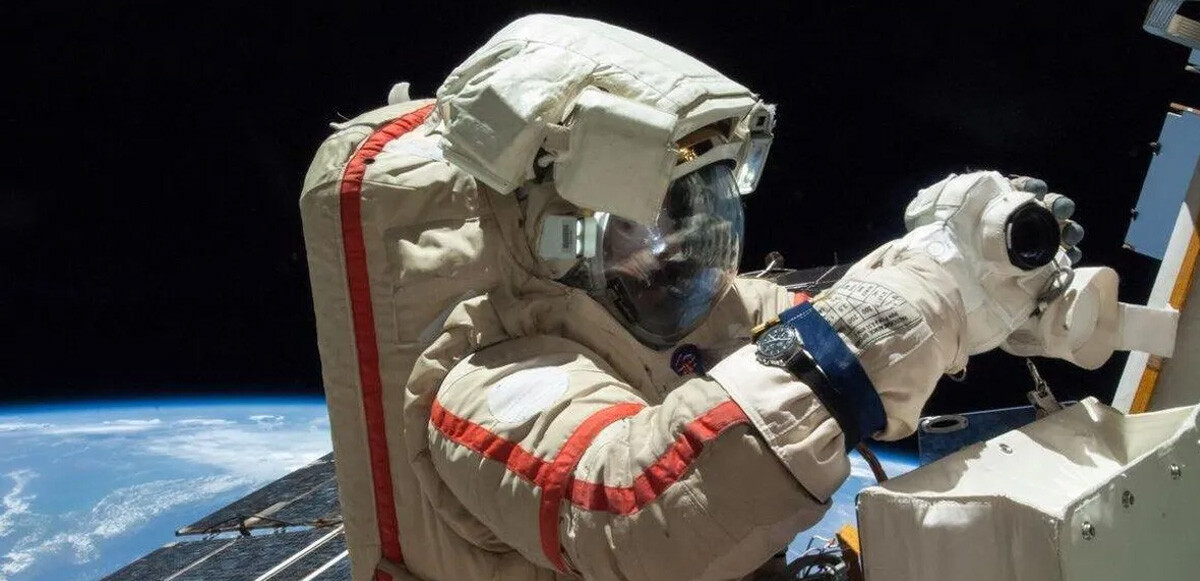Rus kozmonatların uzay yürüyüşüne kıyafet engeli