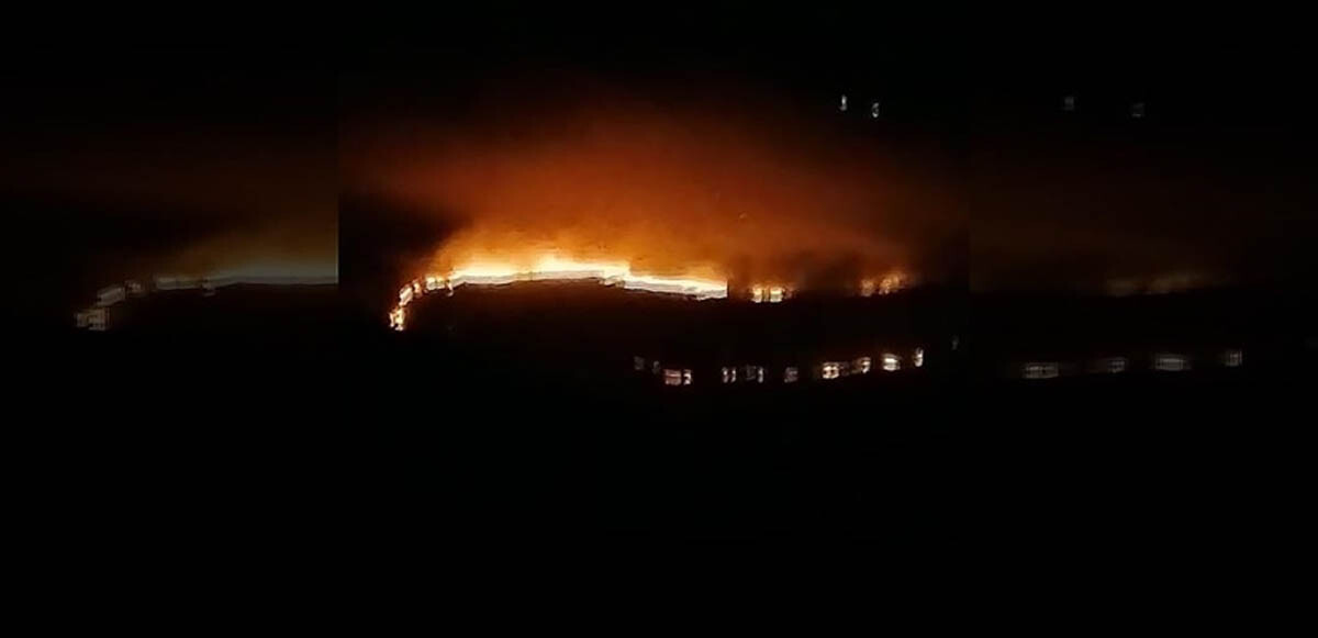 Eli kanlı terör örgütü PKK&#039;dan çevre terörü! Pençe-Kilit bölgesinde ormanı ateşe verdiler