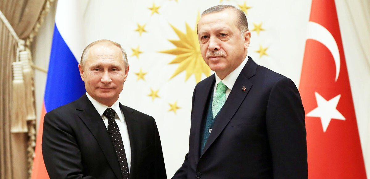 Gazete, Putin'in Türkiye'yi NATO'dan koparmak için planlar yaptığını yazdı.