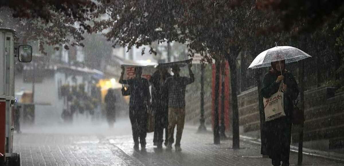 Son dakika! Meteoroloji'den 8 ile kritik uyarı! Kuvvetli yağışa dikkat: Şemsiyesiz çıkmayın