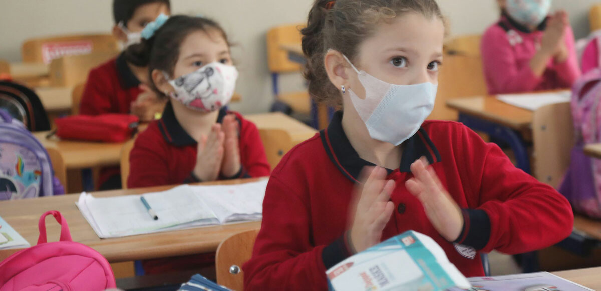 Son dakika! Bakan Koca duyurdu: Okullarda maske zorunluluğu yok