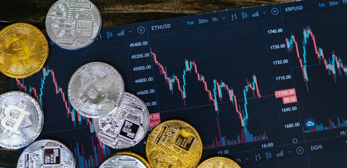 Bitcoin&#039;den kritik sıçrama! Yüzde 10&#039;luk artışla yeniden 20 bin doların üzerinde