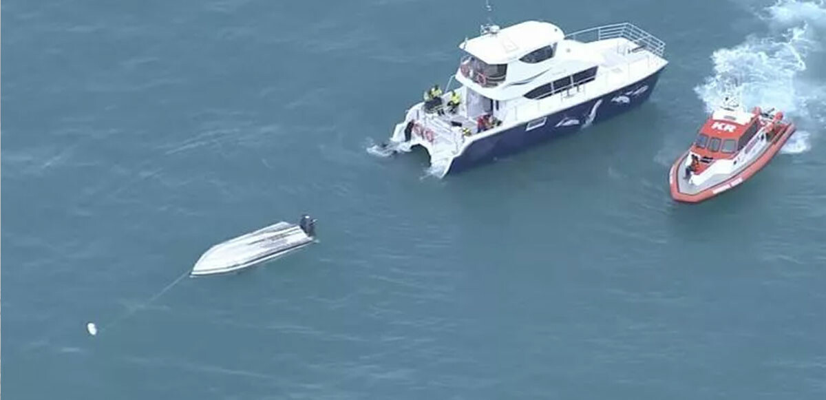 Su yüzeyine çıkmak isteyen balina 5 kişiyi öldürdü! Tekne alabora oldu