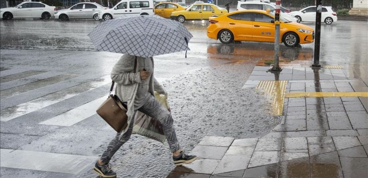 Meteoroloji, AFAD ve Ankara Valiliği&#039;nden sağanak uyarısı! Kısa sürede etkili olacak