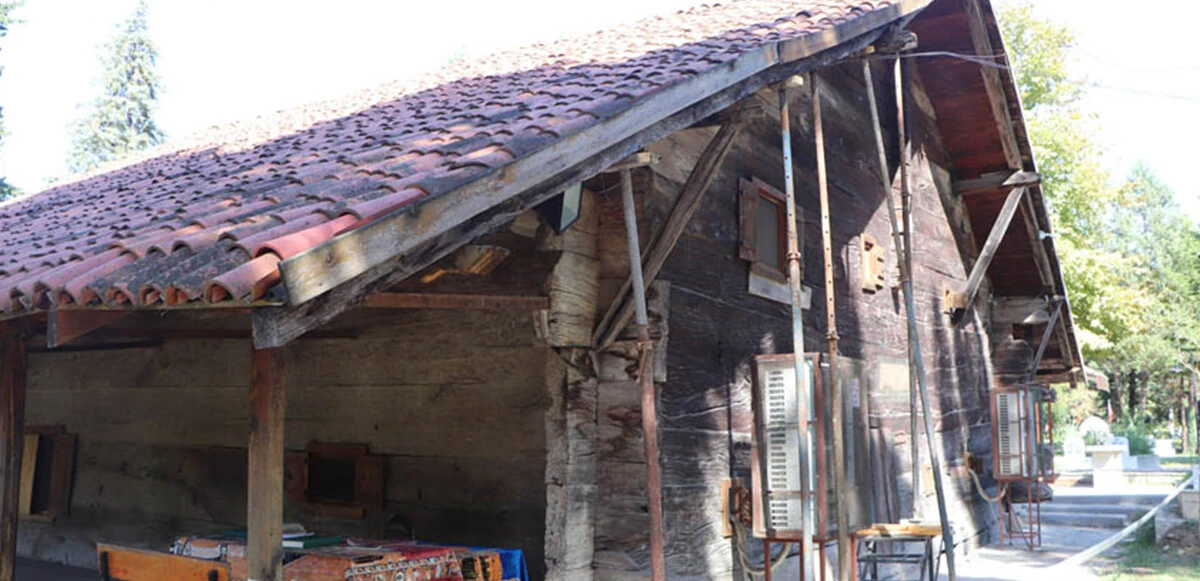 850 yıl önce yapılan çivisiz ‘Göğceli Camisi’nde göçme tehlikesi