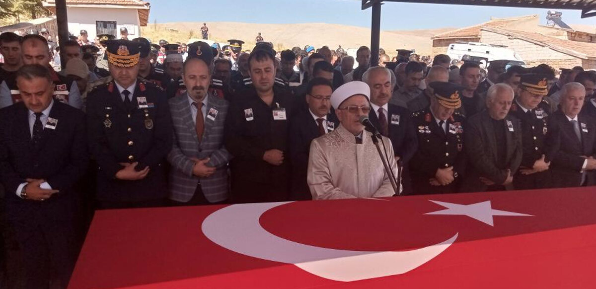 Yardıma koştu, şehit oldu: Uzman çavuş Osman Özsoy&#039;a son veda!