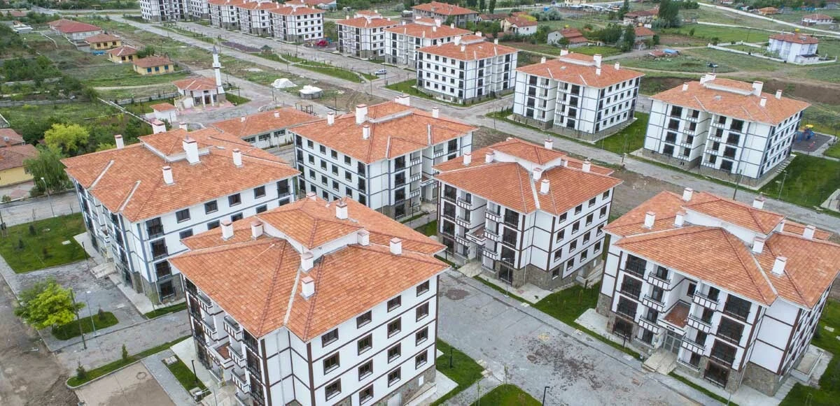 Bakan Kurum açıkladı: Sosyal konutta 17 ilde temeller atılıyor