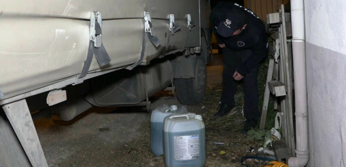 Kamyondan mazot çalarak depoya sakladı! 300 bin lira patronunu zarara uğratan şoför gözaltına alındı