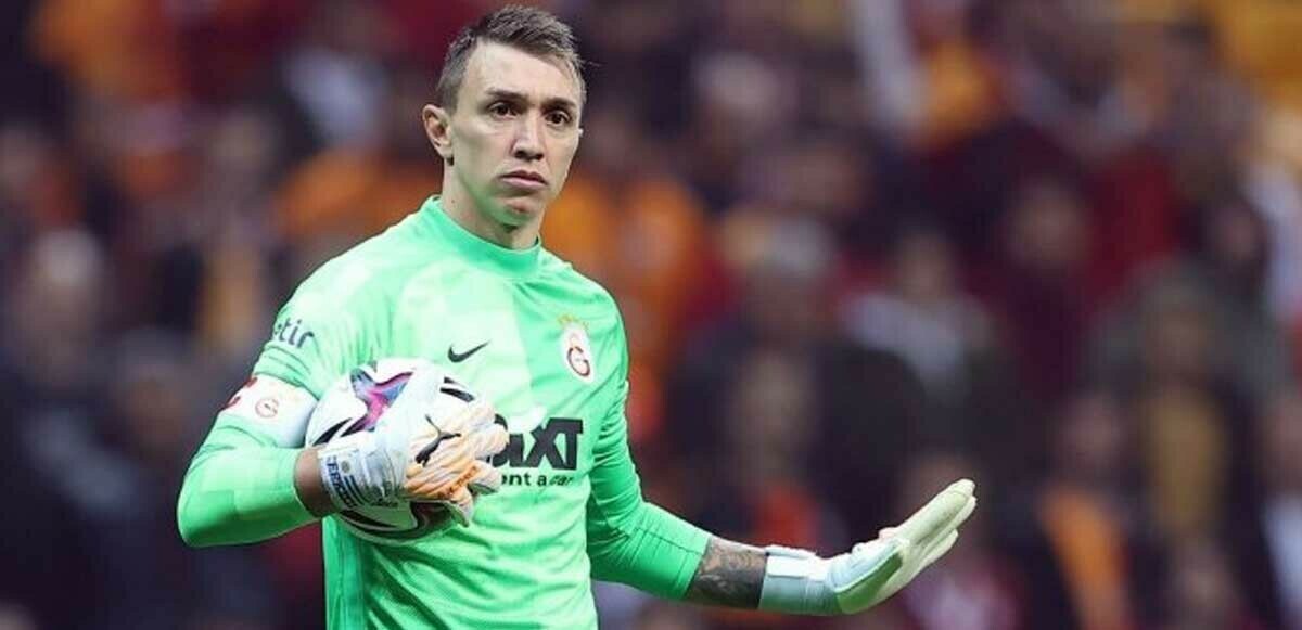 Fernando Muslera&#039;dan emeklilik açıklaması! Futbolu Galatasaray&#039;da mı bırakacak?