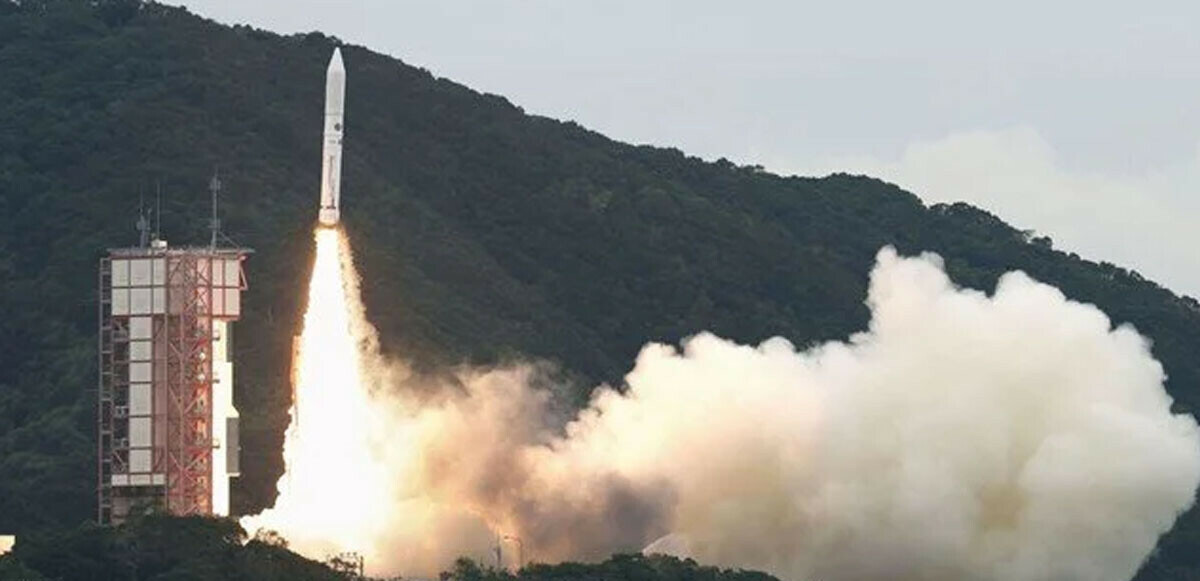 Japonya&#039;nın Epsilon-6 roketi kendini imha etti