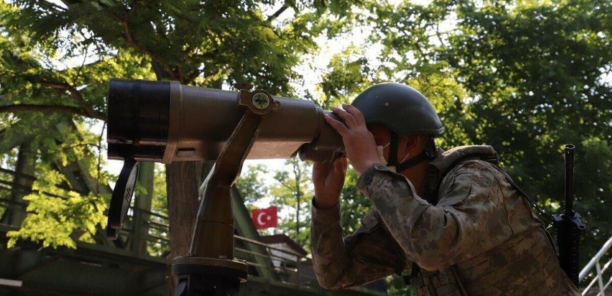 Son dakika! Hudut kartalları göz açtırmıyor: 10&#039;u PKK ve FETÖ mensubu 21 kişi yakalandı