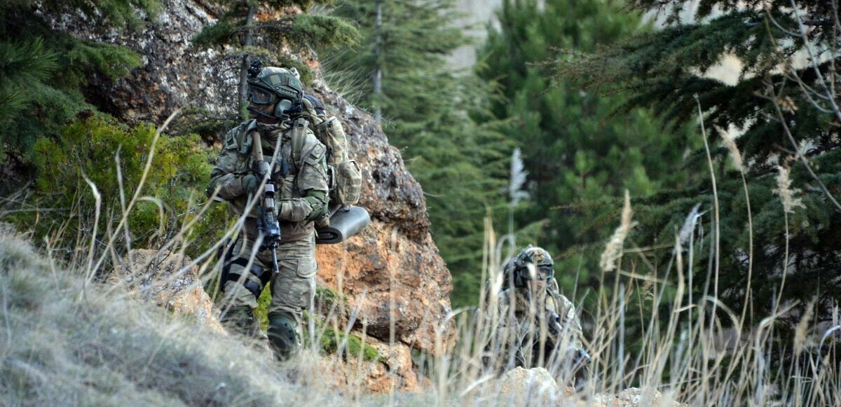 Son dakika! PKK&#039;ya pençe: 4 terörist öldürüldü