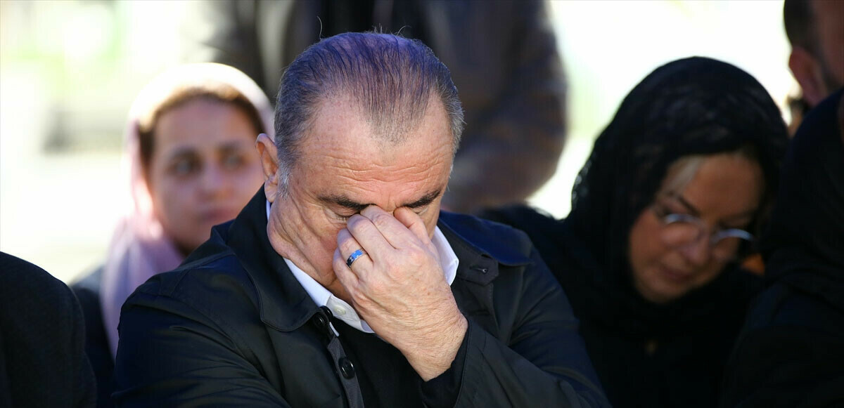 Fatih Terim’in annesi Nuriye Terim hastaneye kaldırıldı