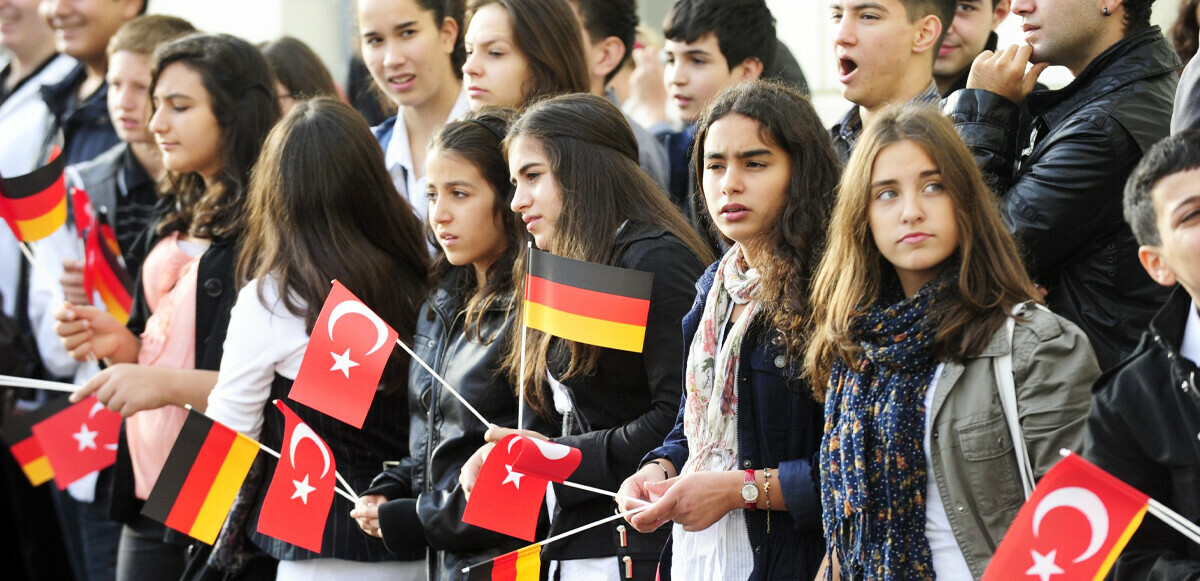 &#039;Beyin göçü&#039; iddiası yalan çıktı, Türk gençleri Almanya’dan yurda dönüyor