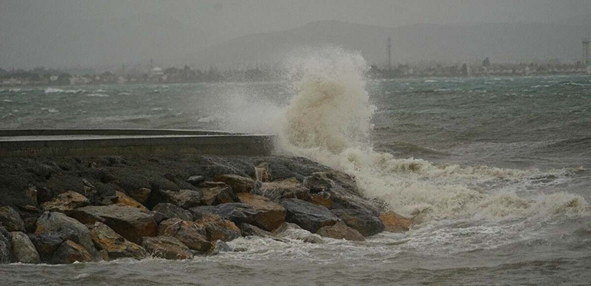 Meteoroloji&#039;den Ege Denizi için fırtına uyarısı