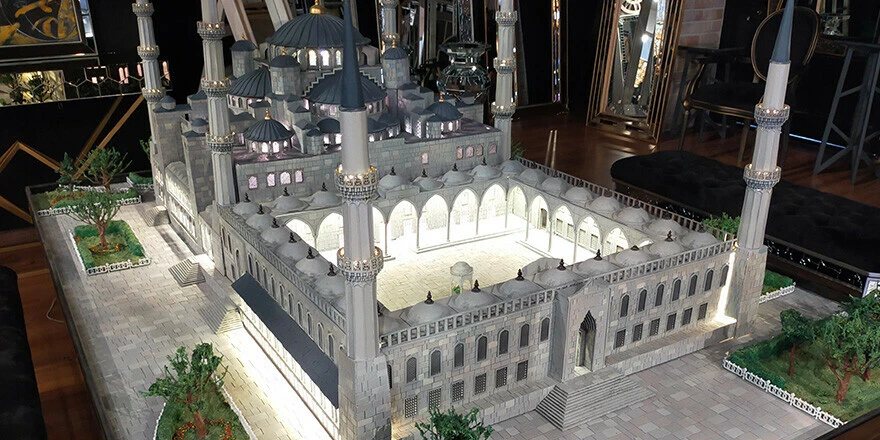 7 bin parça ile 3 buçuk ayda Ayasofya maketi: Türkiye’nin en büyüğü