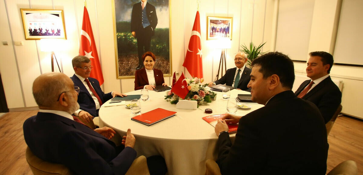 6 Kasım’da yapılması planlanan 6’lı masa toplantısı Davutoğlu&#039;nun BAE ziyareti nedeniyle ileri tarihe ertelendi