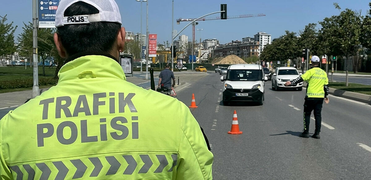 Kaza yapan sürücüye ders, araca göre denetim! İçişleri harekete geçti, trafikte yeni dönem başlıyor