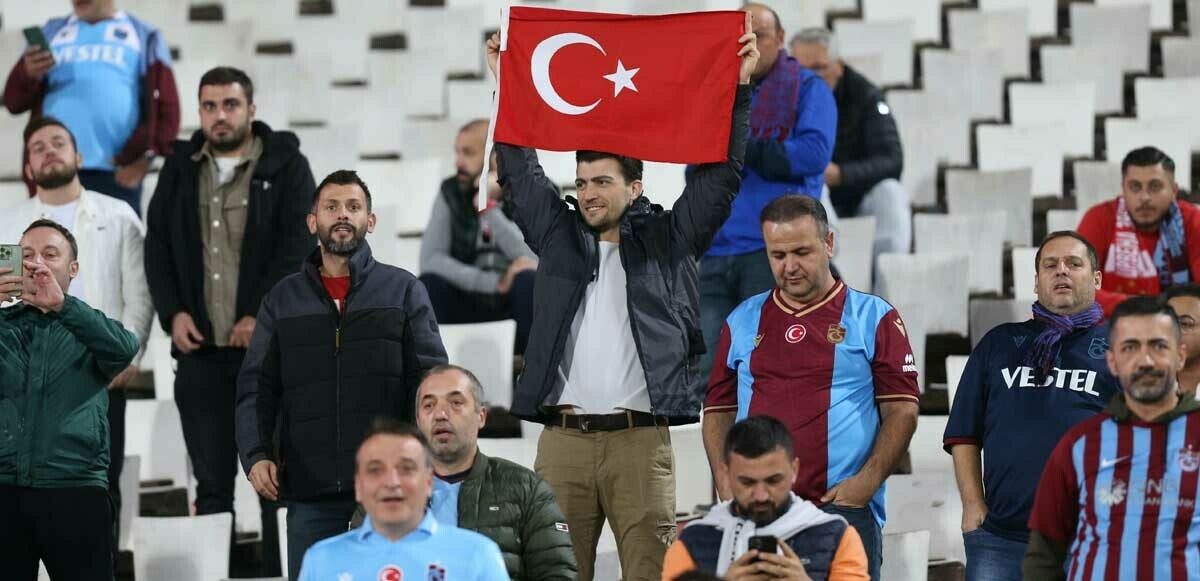Sırbistan&#039;da Trabzonspor taraftarına gözaltı!