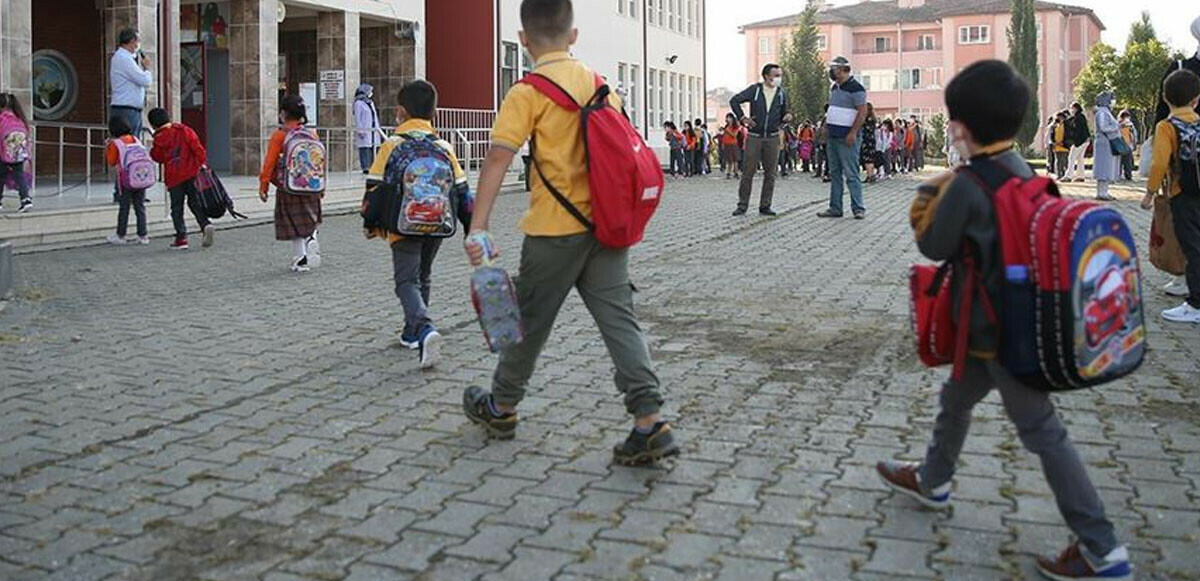 Bakan Özer yeni uygulamayı açıkladı: ‘Okul terki uyarı sistemi’ geliyor