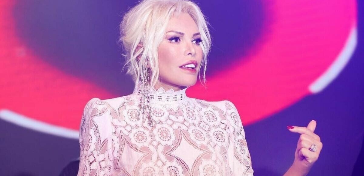 Ajda Pekkan hakkında şok iddia: Ameliyata girmedi, mesele konser biletlerinin satılmaması…