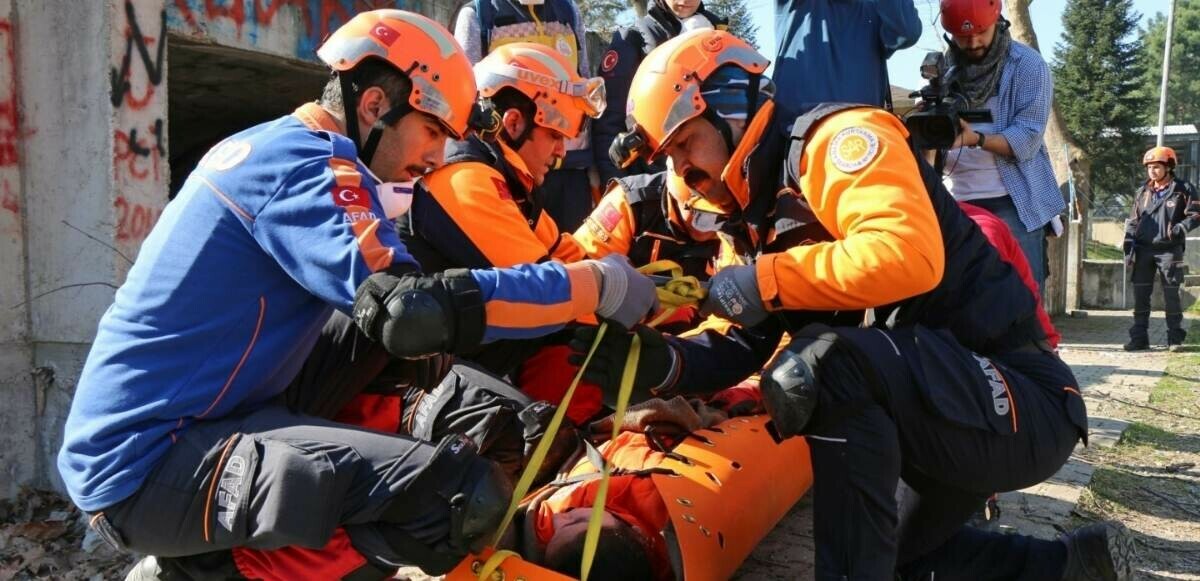 Son dakika! AFAD duyurdu: Tüm yurtlarda deprem tatbikatı gerçekleştirilecek