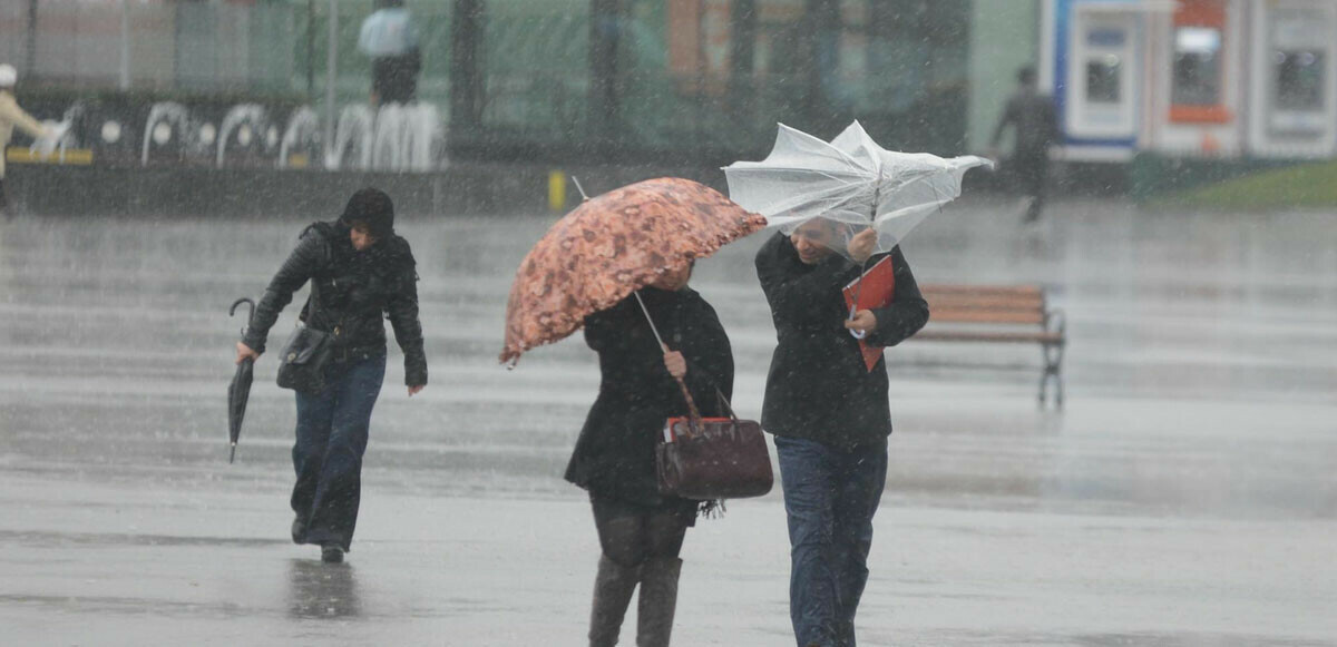 Hafta sonu plan yapanlar dikkat: Sıcaklıklar düşüyor, Meteoroloji’den sağanak uyarısı geldi