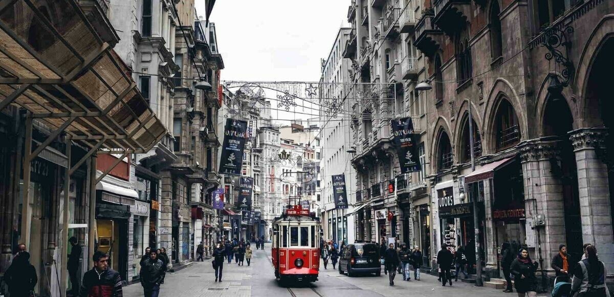 İstiklal Caddesi kapalı mı? İstiklal Caddesi yaya trafiğine açıldı mı, Şişhane-Taksim metro hattı çalışıyor mu?