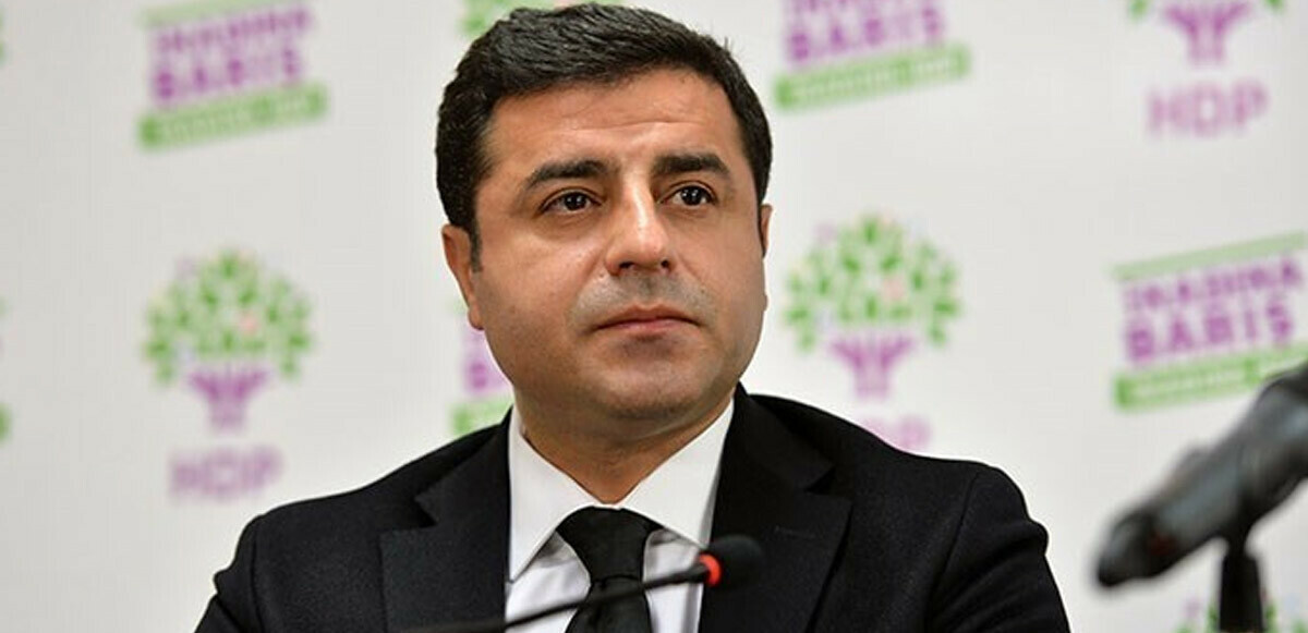 Selahattin Demirtaş&#039;tan Taksim&#039;deki saldırıya ilişkin açıklama: Asla kabul etmiyoruz