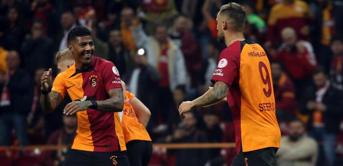 Galatasaray'da yabancı temizliği! 2 futbolcuyla yollar ayrılıyor