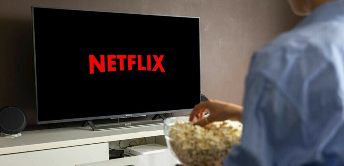 Netflix, şifre paylaşımını ücretli yapmadan önce önemli bir özelliği daha devreye aldı