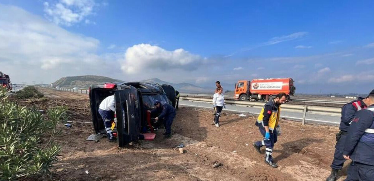 Gaziantep&#039;te feci kaza! Minibüs yoldan çıktı: 1 ölü, 10 yaralı