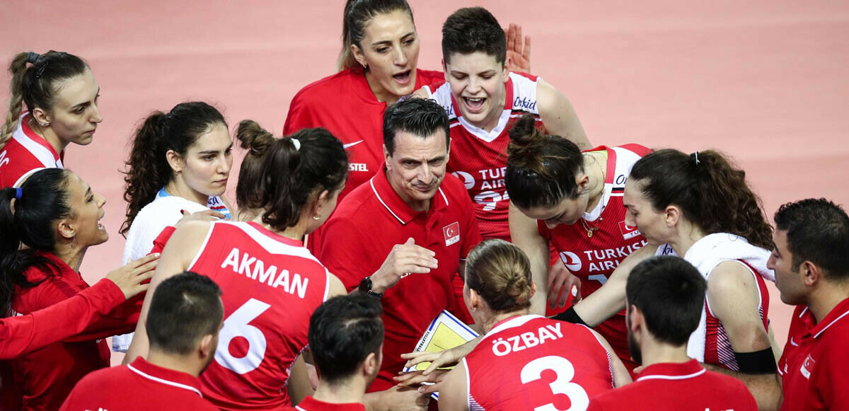 Son dakika! A Milli Kadın Voleybol Takımı&#039;nda Guidetti dönemi sona erdi