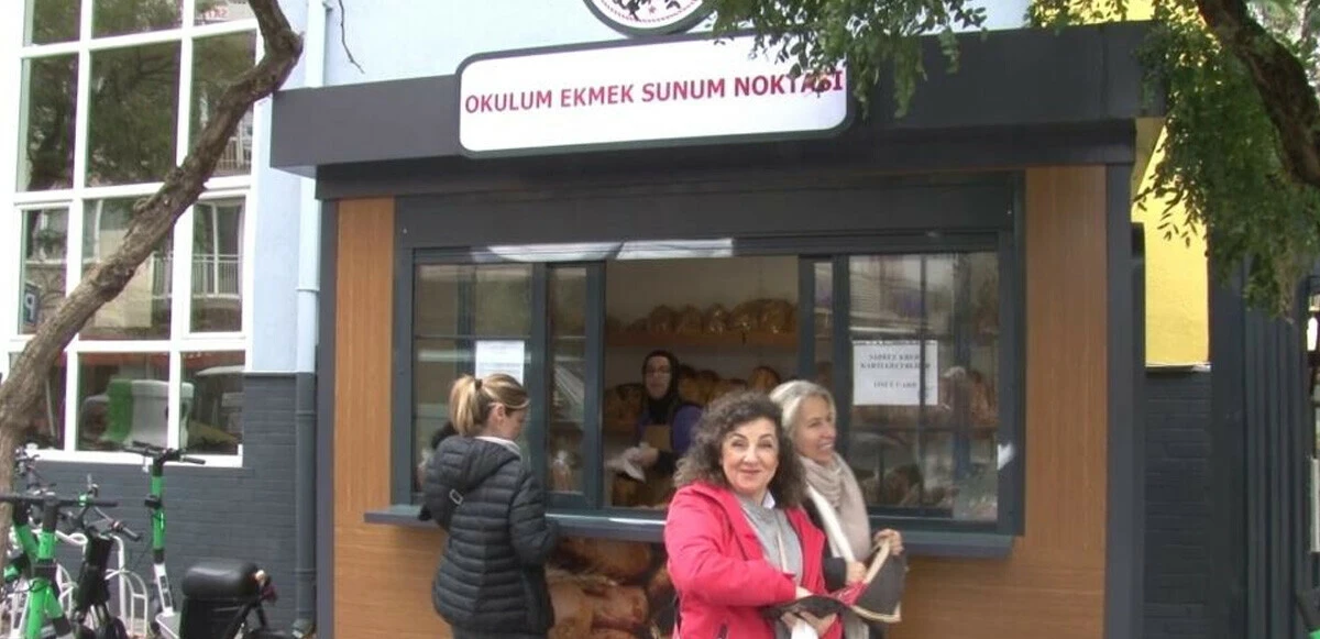 Kadıköy’de fabrika gibi lise: Ekmek üretip, restoran işletiyor ve kahve satıyorlar