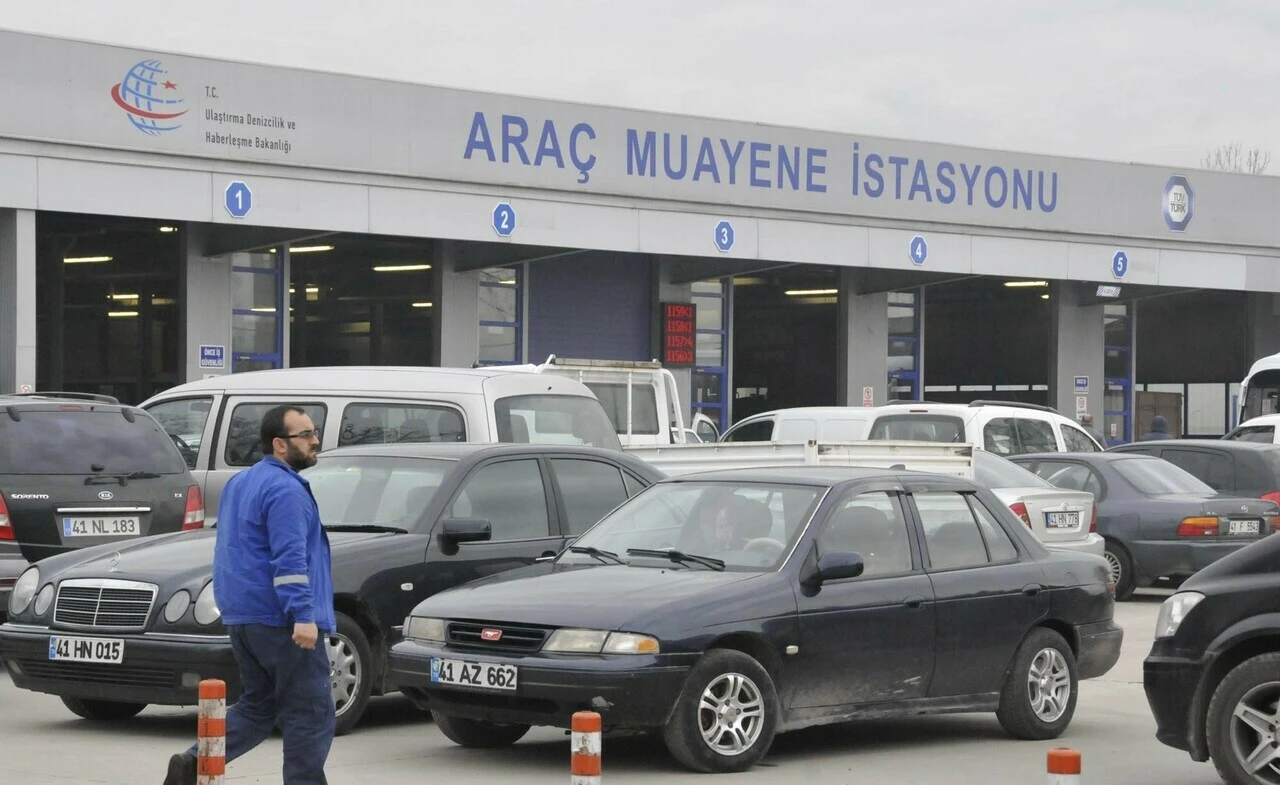 Araç sahiplerine zam uyarısı! Yeni yıl öncesi yaptırmayanlar 1115 TL ödeyecek 