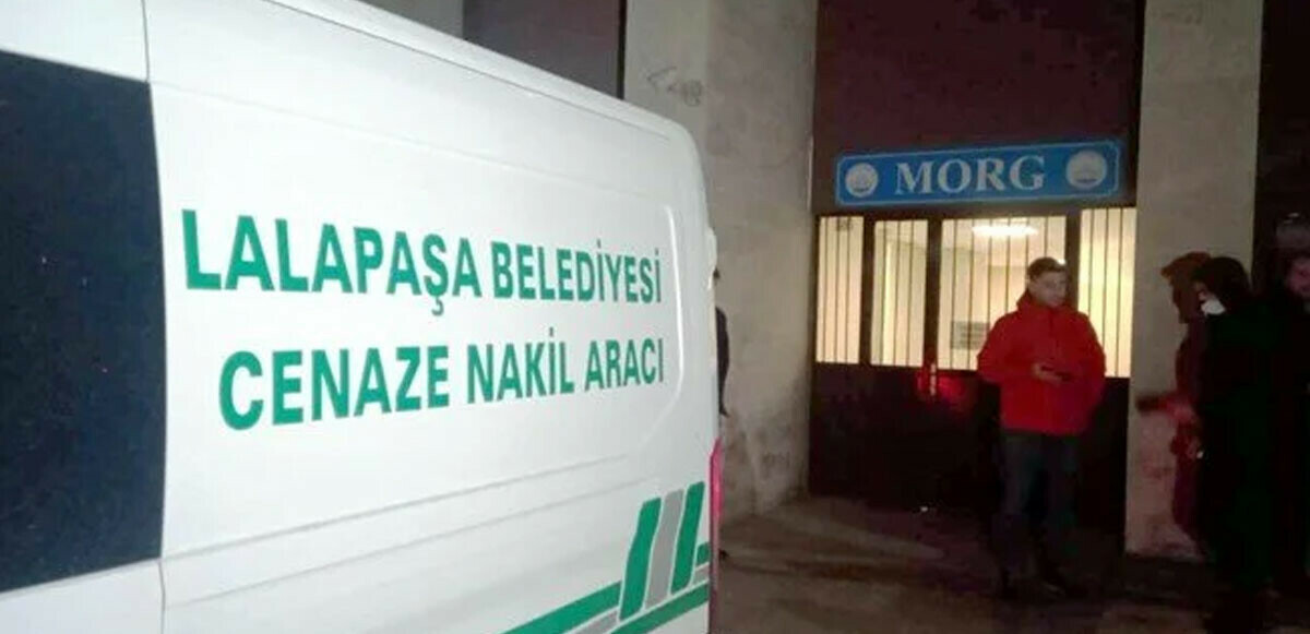 Edirne&#039;de Bulgaristan sınırında bir göçmen donarak öldü