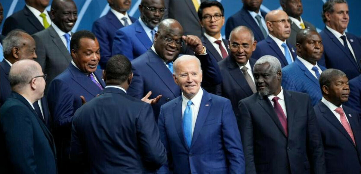 ABD Başkanı Biden&#039;dan Afrikalı liderlere şaka: Fakir akrabalar gibi size çöküp yemeğinizi yiyeceğim