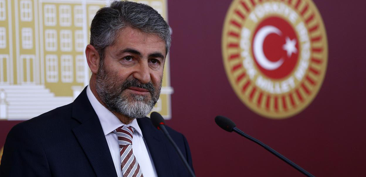 Bakan Nebati 2023 için olumlu mesajlar verdi: Türkiye pozitif ayrıştı, selektif kredi politikalarına devam edilecek