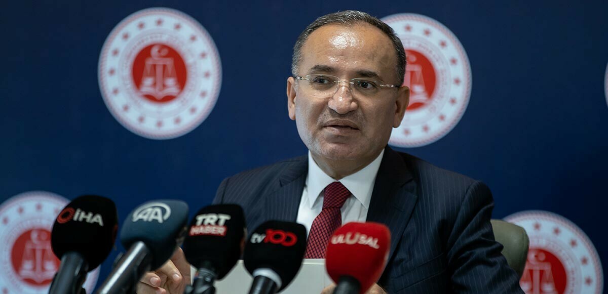 Bakan Bozdağ&#039;dan &#039;başörtüsü referandumu&#039; hakkında dikkat çeken açıklama