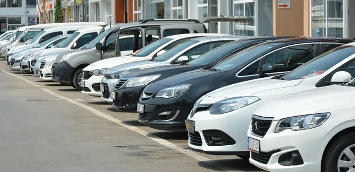 İkinci el otomobil alacaklara uyarı: Ara verin
