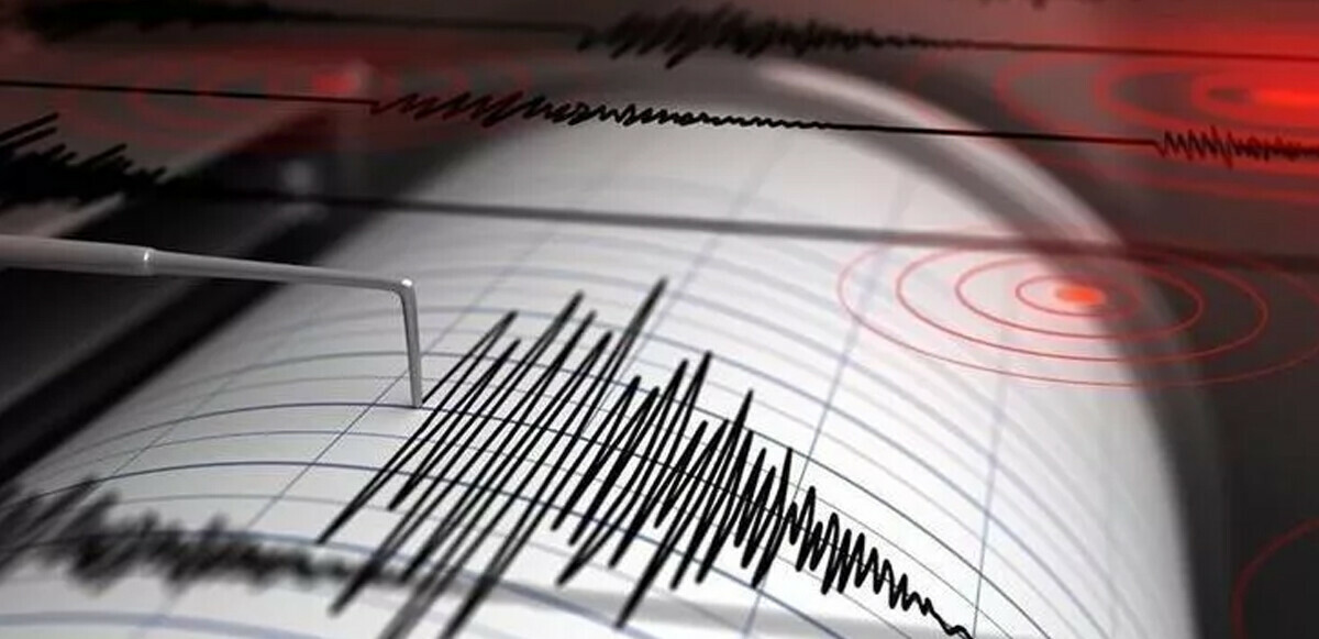 Son dakika! Akdeniz&#039;de 4.2 büyüklüğünde deprem