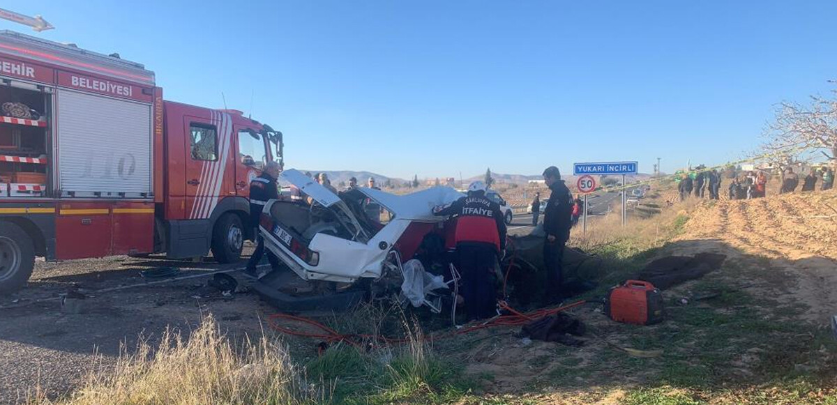 Şanlıurfa&#039;da feci kaza! Aynı aileden 3 kişi hayatını kaybetti, olay yerine giden İHA muhabiri kahroldu